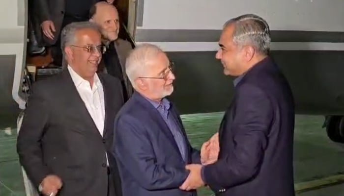 Iran-Pakistan Relations Strengthen With High-Level Islamabad Visit