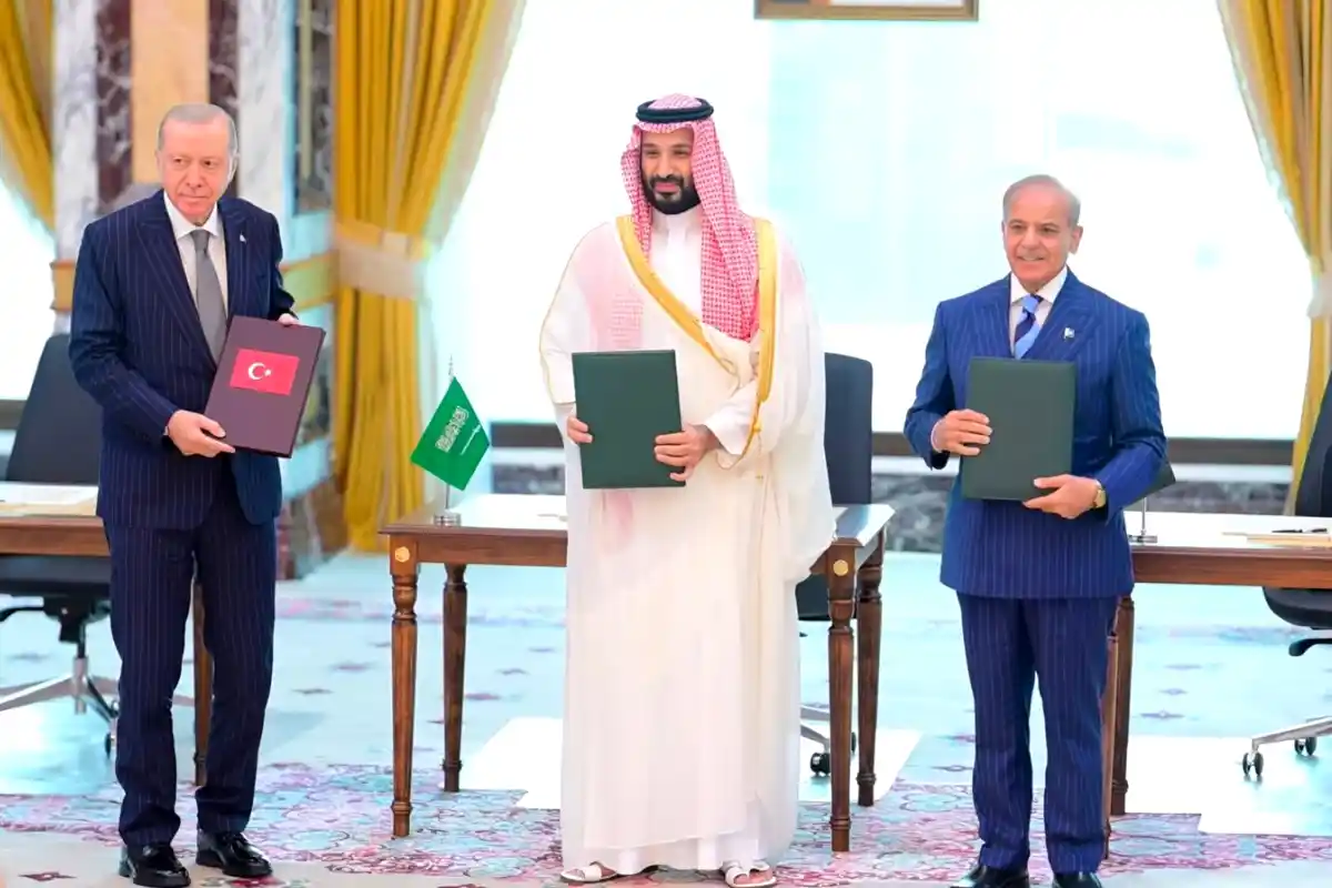 Makkah Defense Pact