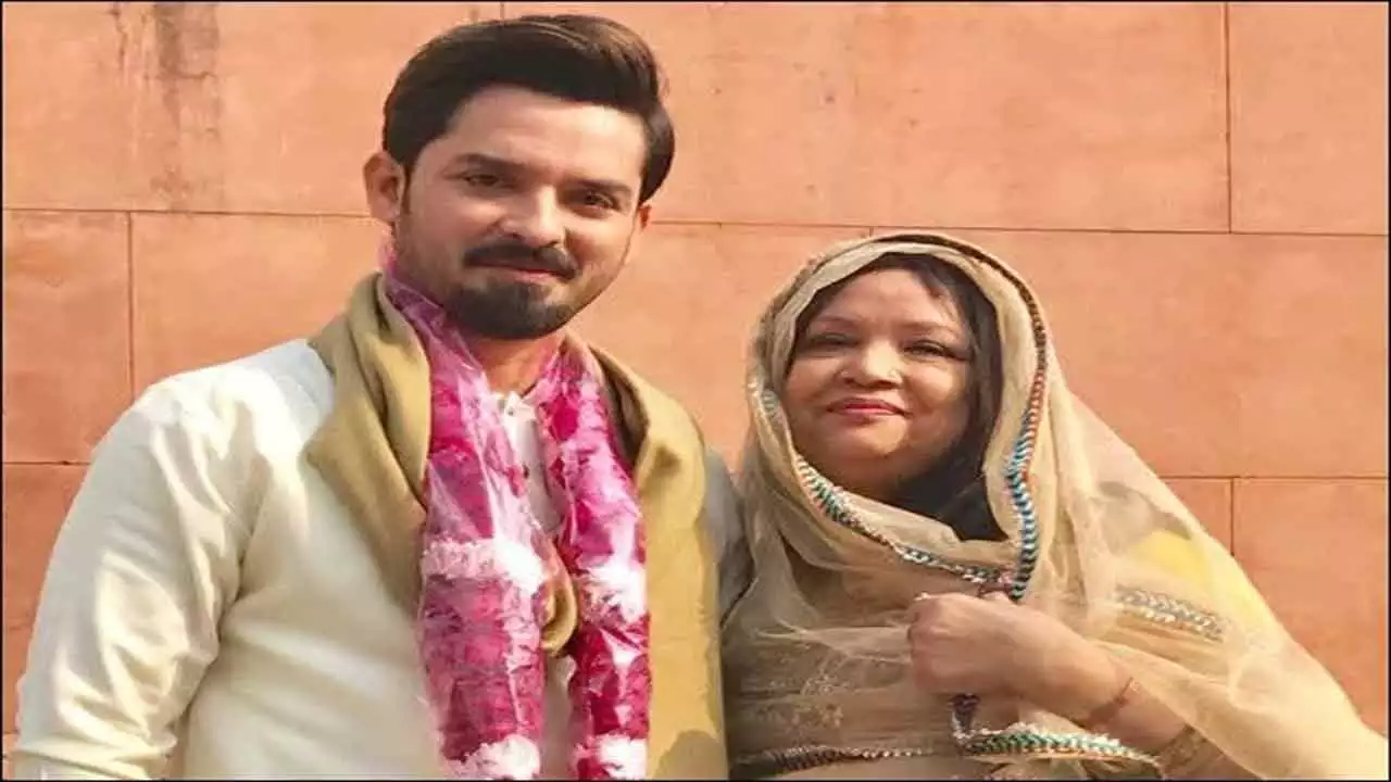 Noman Habib mother